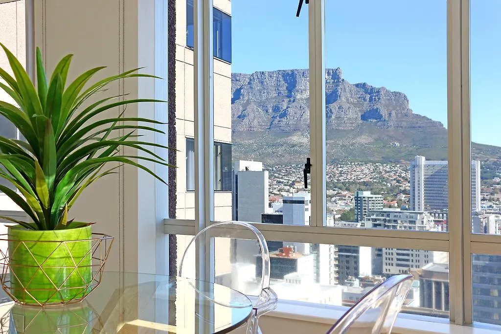 Daire Triangle Luxury Suites By Totalstay Cape Town