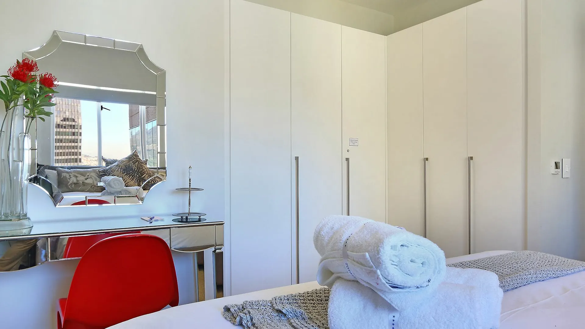 Triangle Luxury Suites By Totalstay Cape Town Apartment
