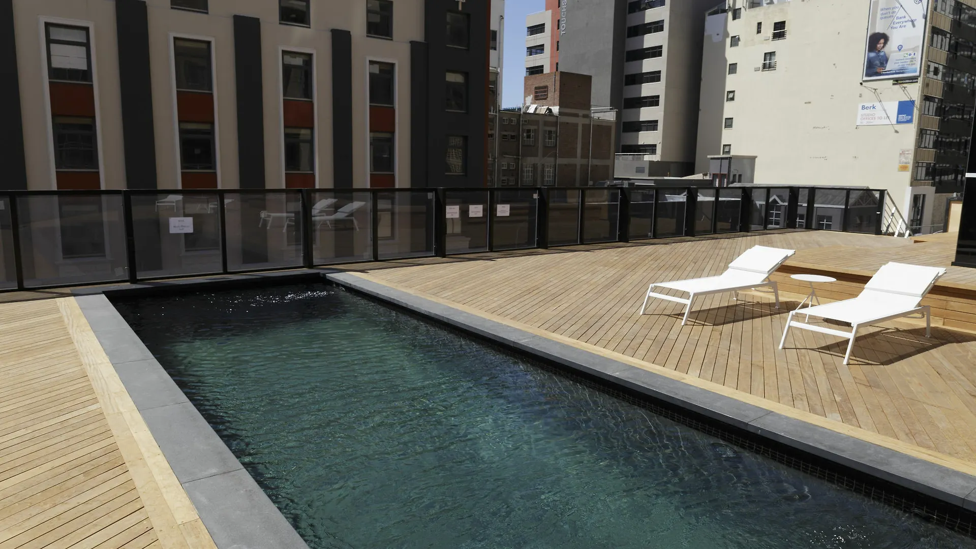 Daire Triangle Luxury Suites By Totalstay Cape Town